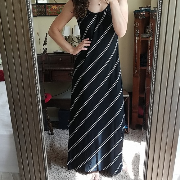 Boutique Maxi Dress - Picture 3 of 5